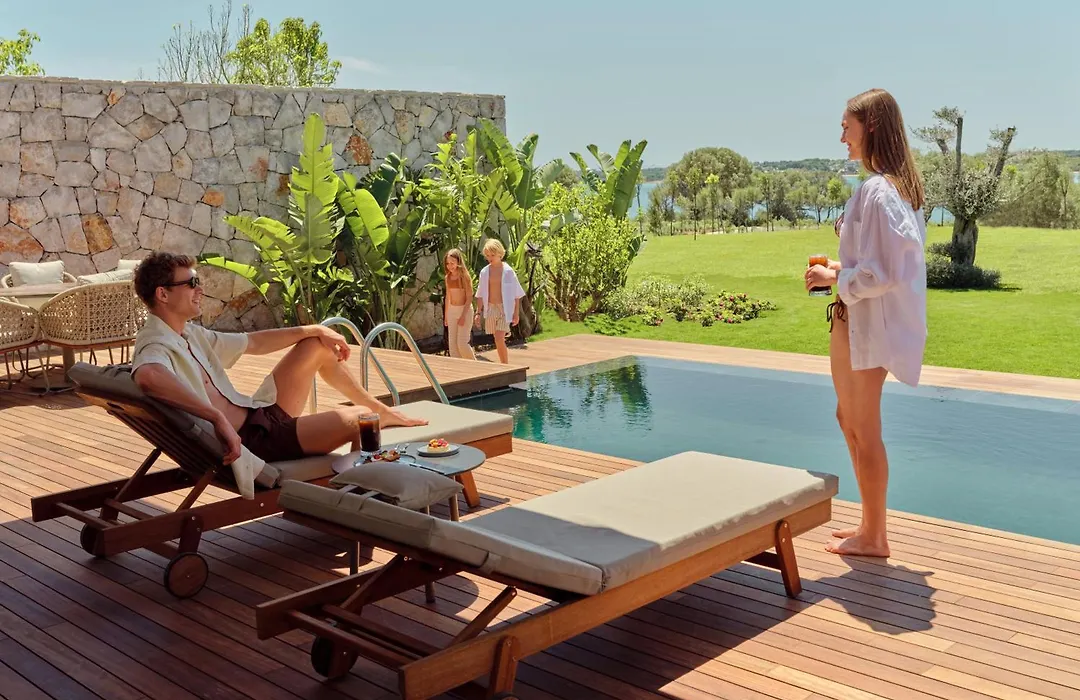 Anda Barut Collection-1