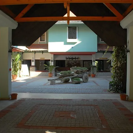 Hotel Patio Beach Club-2